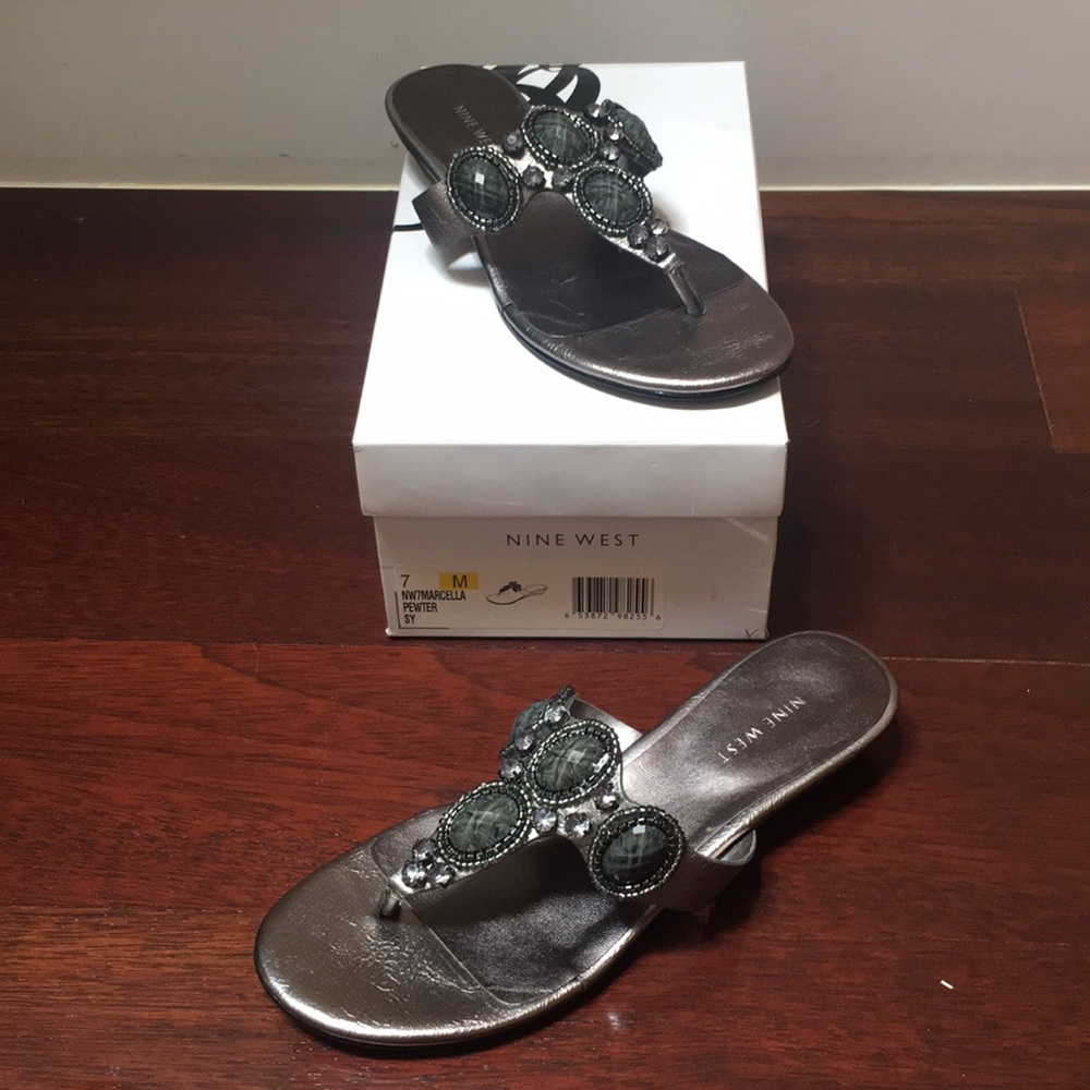 New Nine West “Marcella” sandals size 7 pewter